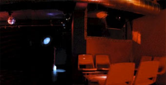 Einrichtung Flowers, Boots & Bones 1